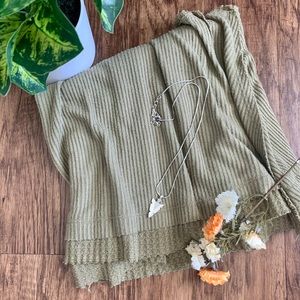 Stainless steel spear point necklace